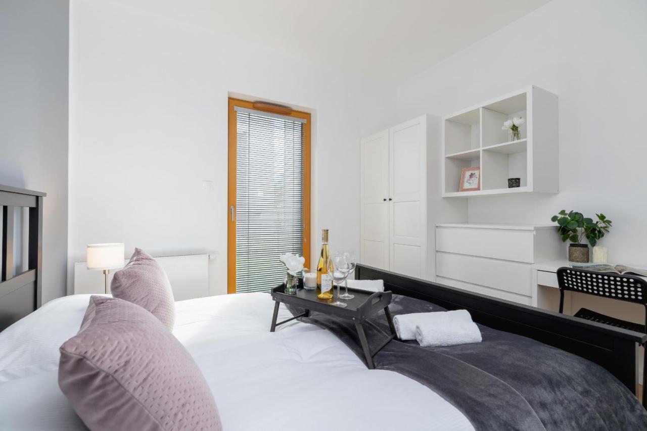Апартаменти Luxurious Rakowicka By Renters Prestige *